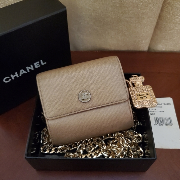 CHANEL Gold Leather Vintage Button Wallet on Chain